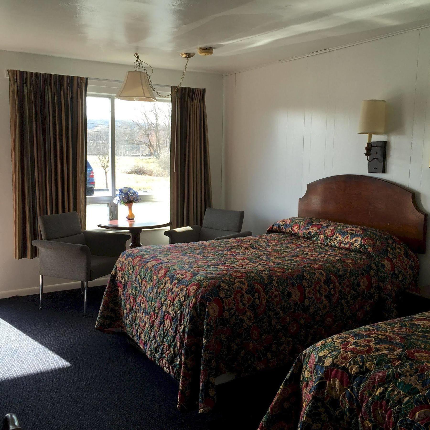 Valley Motel Pittsburgh Harmarville Exteriér fotografie